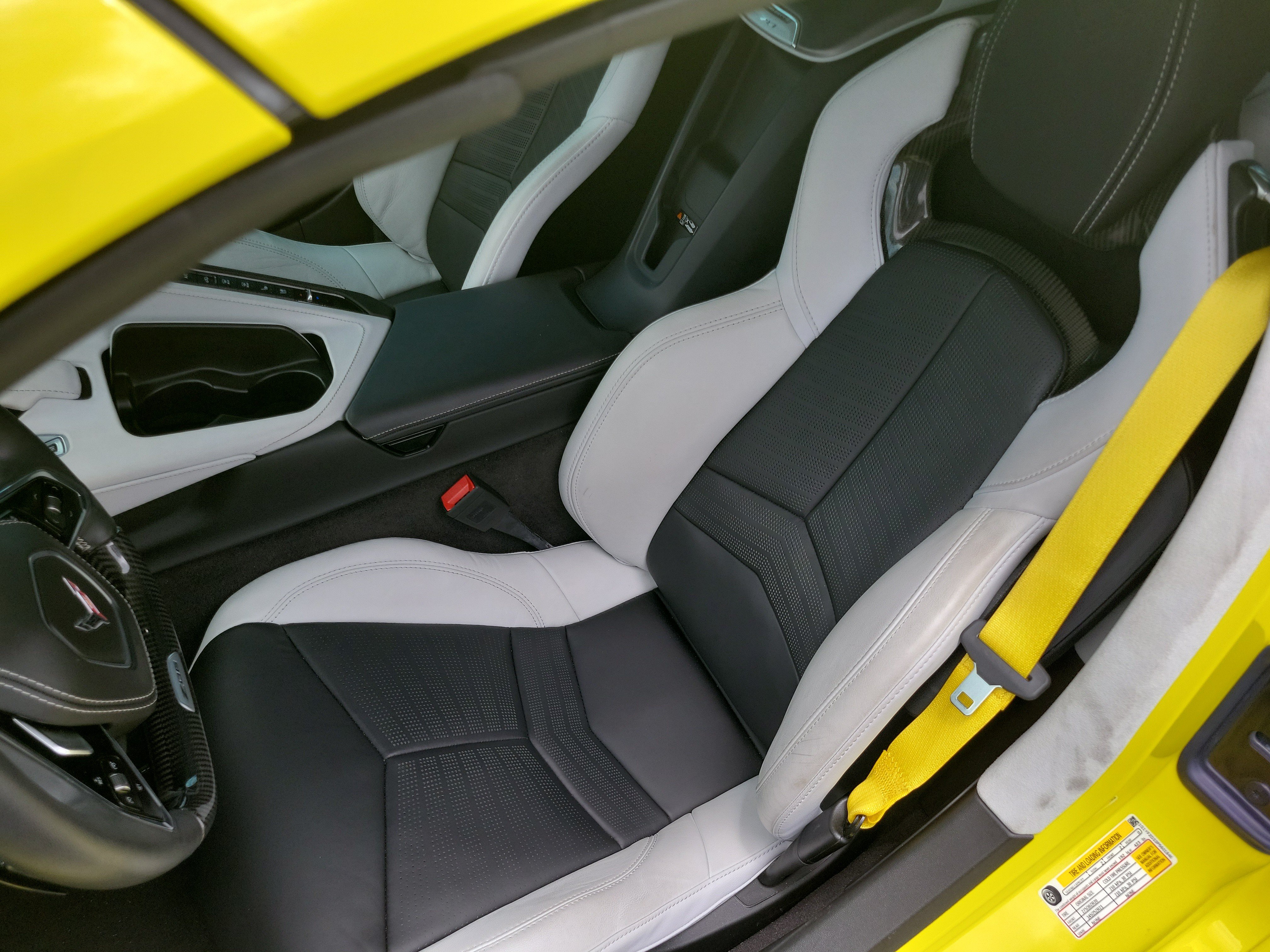 Used 2023 Chevrolet Corvette Z06 w/ Stealth Interior Trim Package RWD image 13
