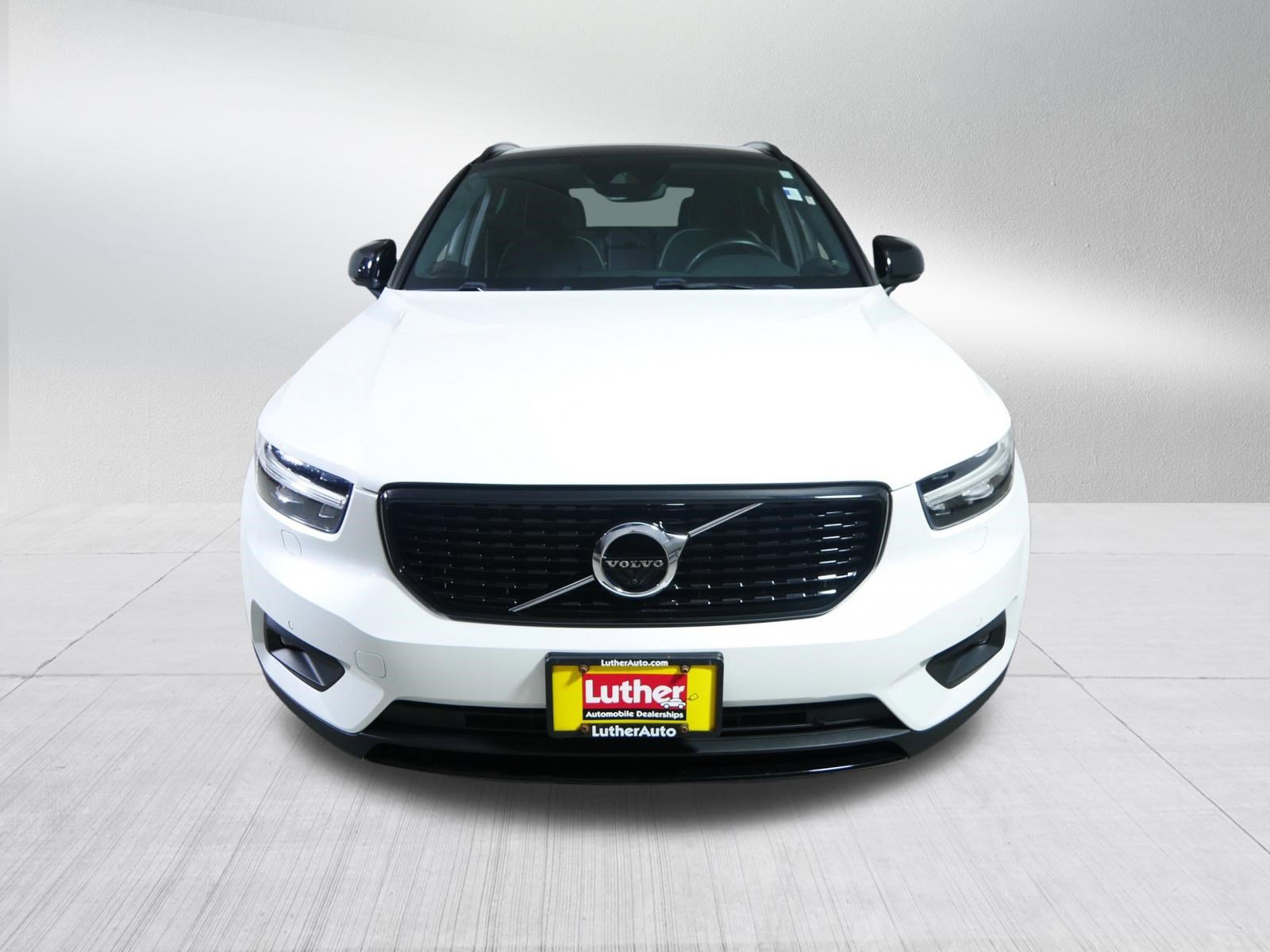 Used 2020 Volvo XC40 T5 R-Design w/ Protection Package Premier AWD/4WD image 2