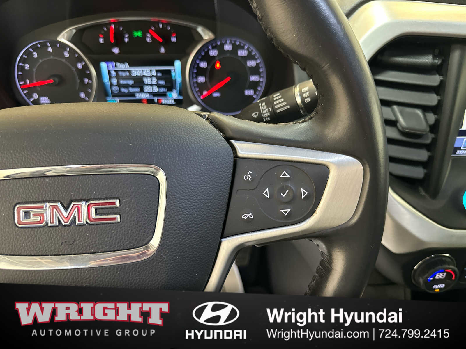 Used 2019 GMC Acadia SLT AWD/4WD image 22