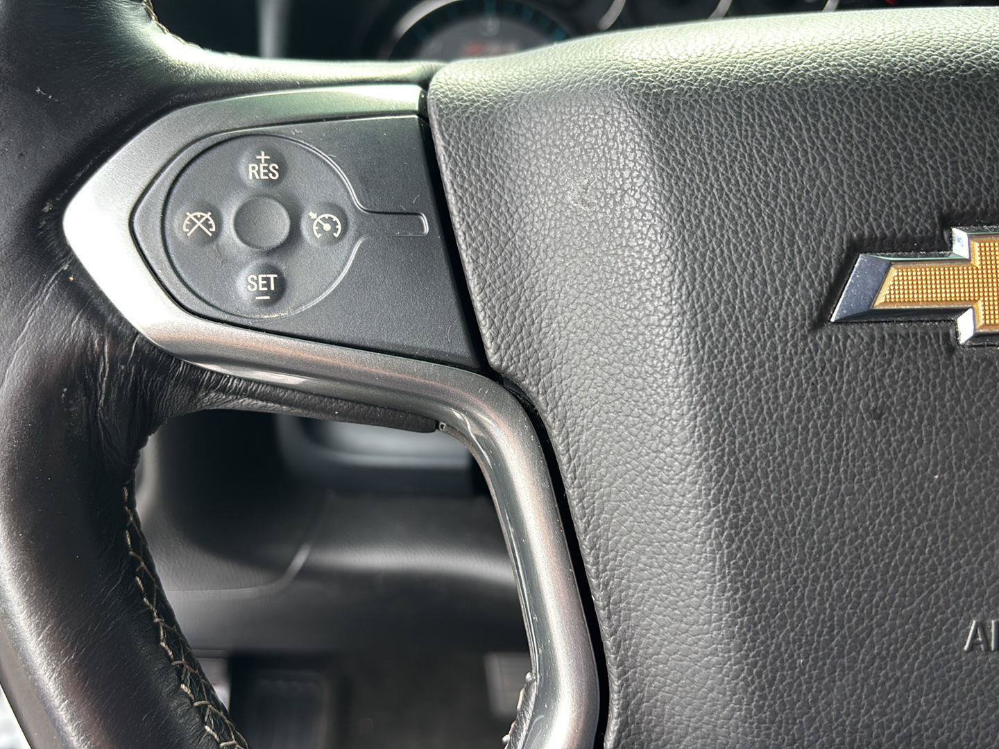 Used 2018 Chevrolet Silverado 1500 LT w/ All Star Edition AWD/4WD image 30