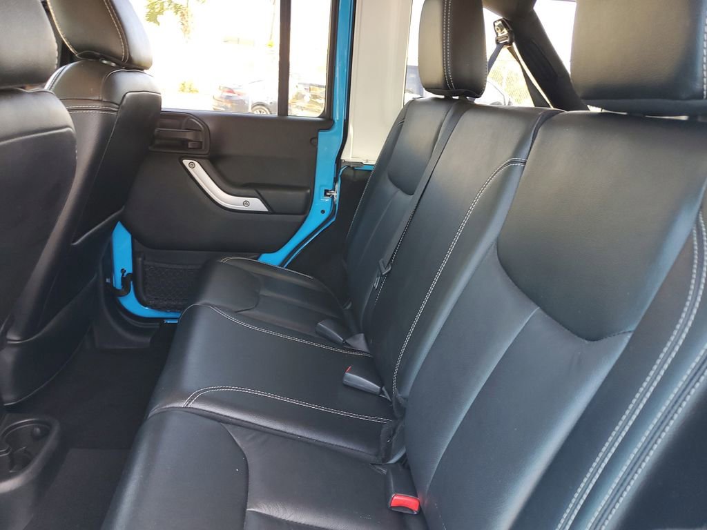 Used 2017 Jeep Wrangler Unlimited Sahara w/ Quick Order Package 24E Chief AWD/4WD image 12