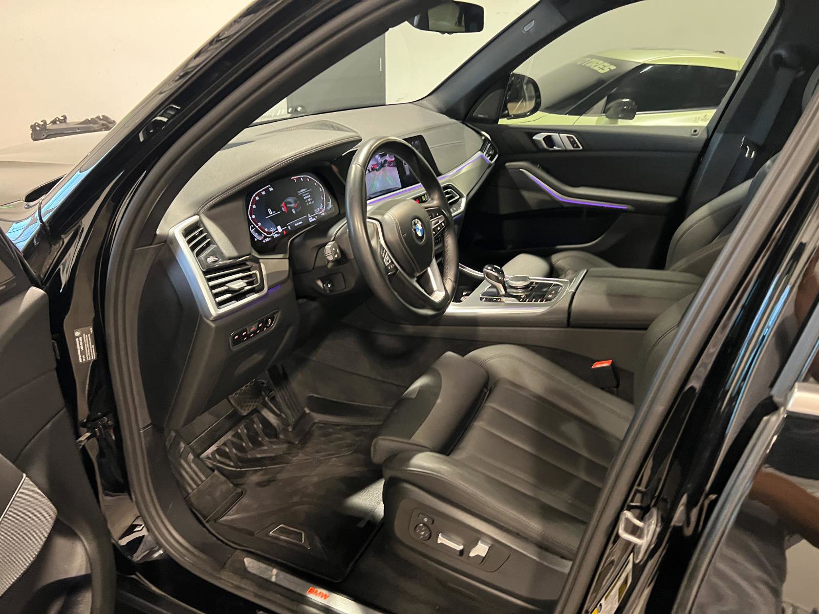 Used 2019 BMW X5 xDrive40i w/ Premium Package 2 AWD/4WD image 10