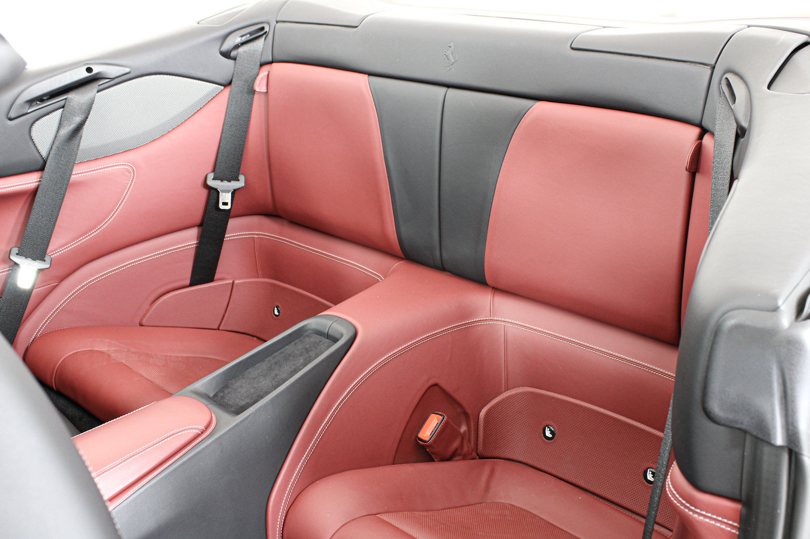 Certified 2022 Ferrari Portofino M RWD image 47