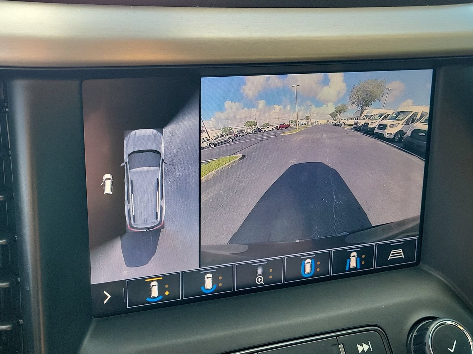 Used 2020 GMC Acadia Denali FWD image 27