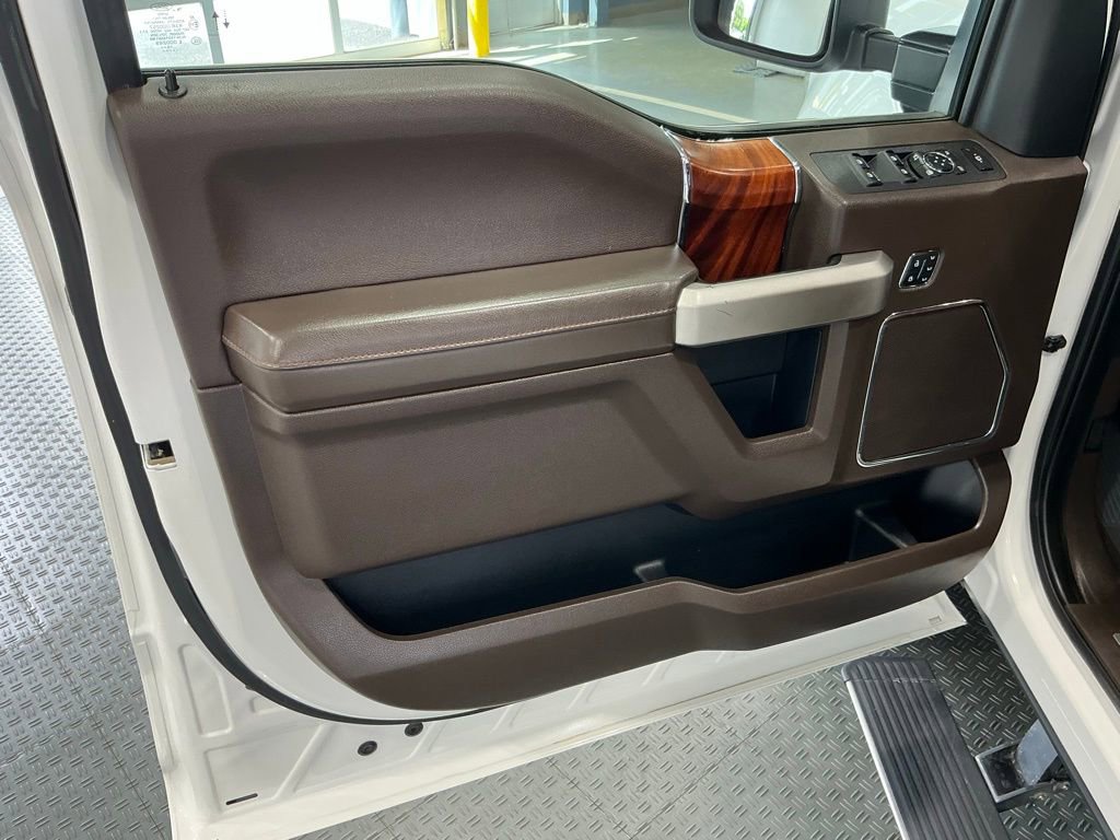 Used 2020 Ford F250 King Ranch w/ King Ranch Ultimate Package AWD/4WD image 46