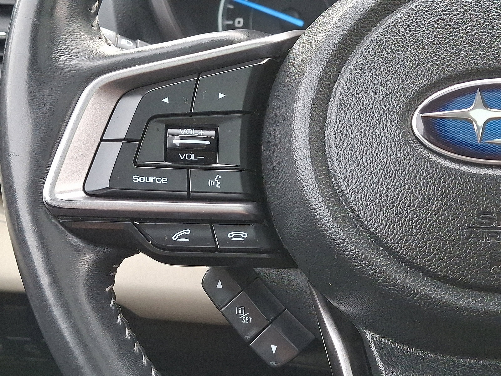 Used 2019 Subaru Ascent Touring image 23