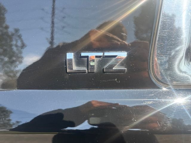Used 2015 Chevrolet Suburban LTZ image 33