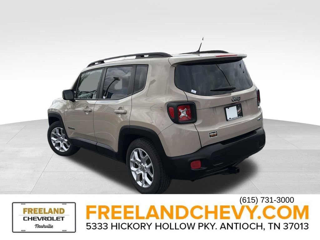Used 2016 Jeep Renegade Latitude image 5
