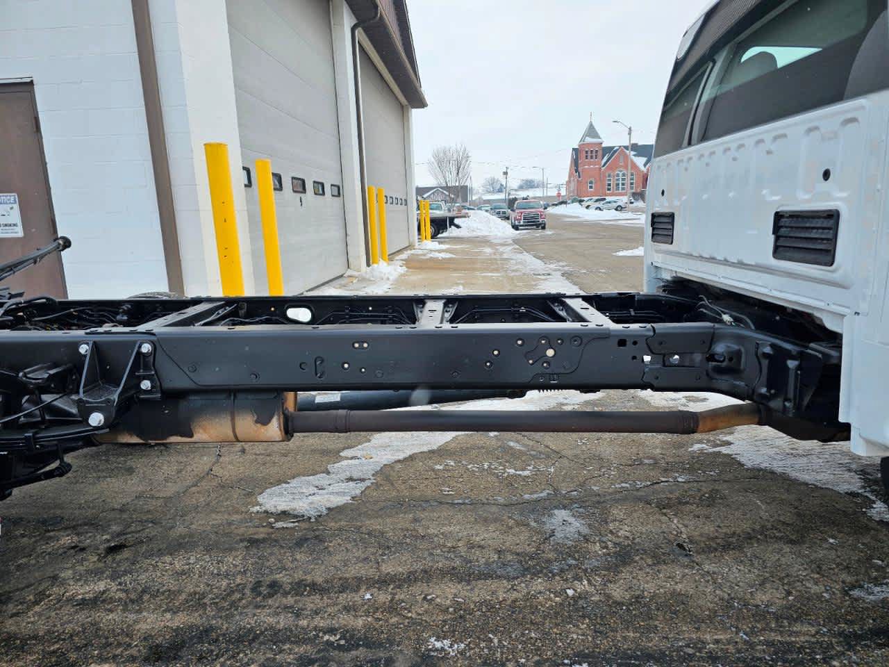 Used 2017 Ford F550 4x4 Regular Cab Super Duty w/ Power Equipment Group image 5