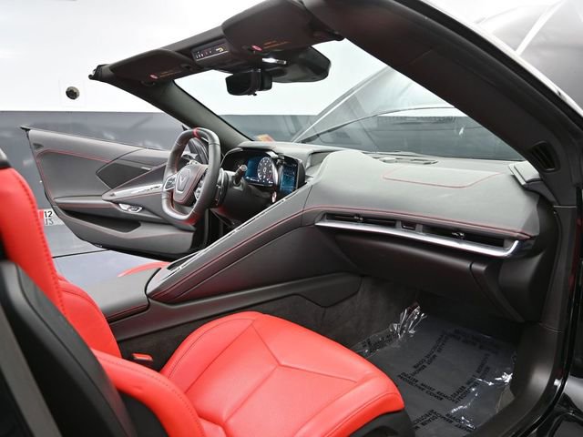 Used 2025 Chevrolet Corvette Stingray Convertible w/ 1LT image 39