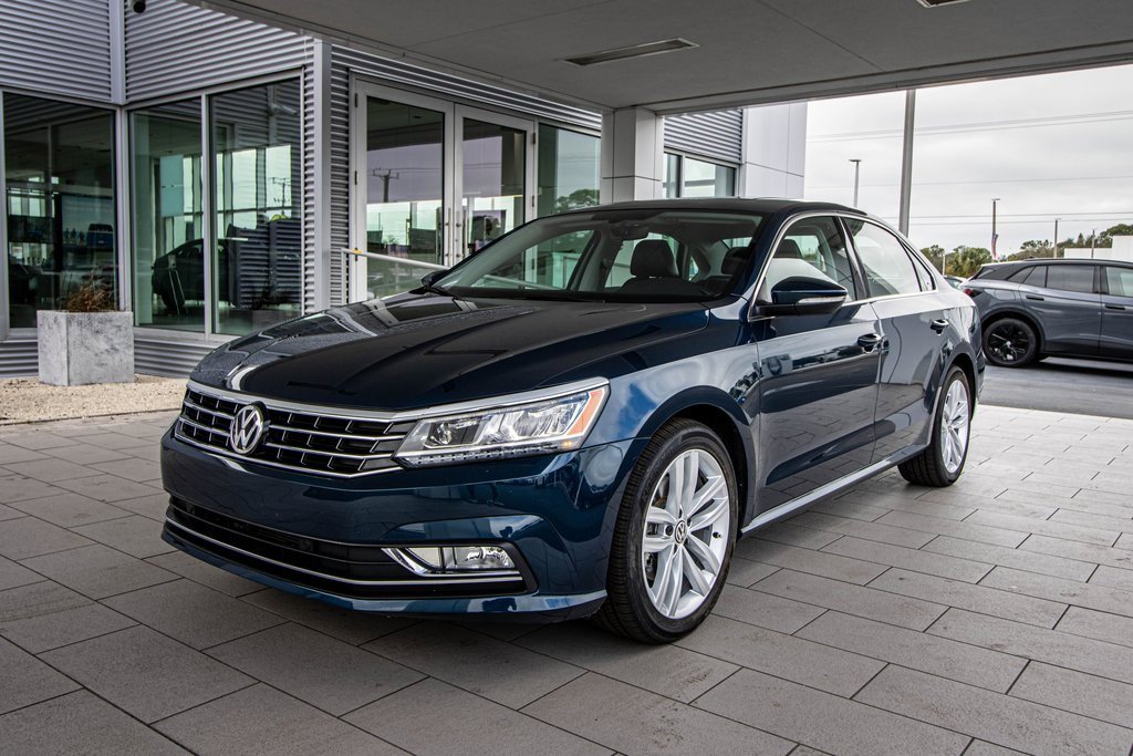 Used 2018 Volkswagen Passat 2.0T SE image 11