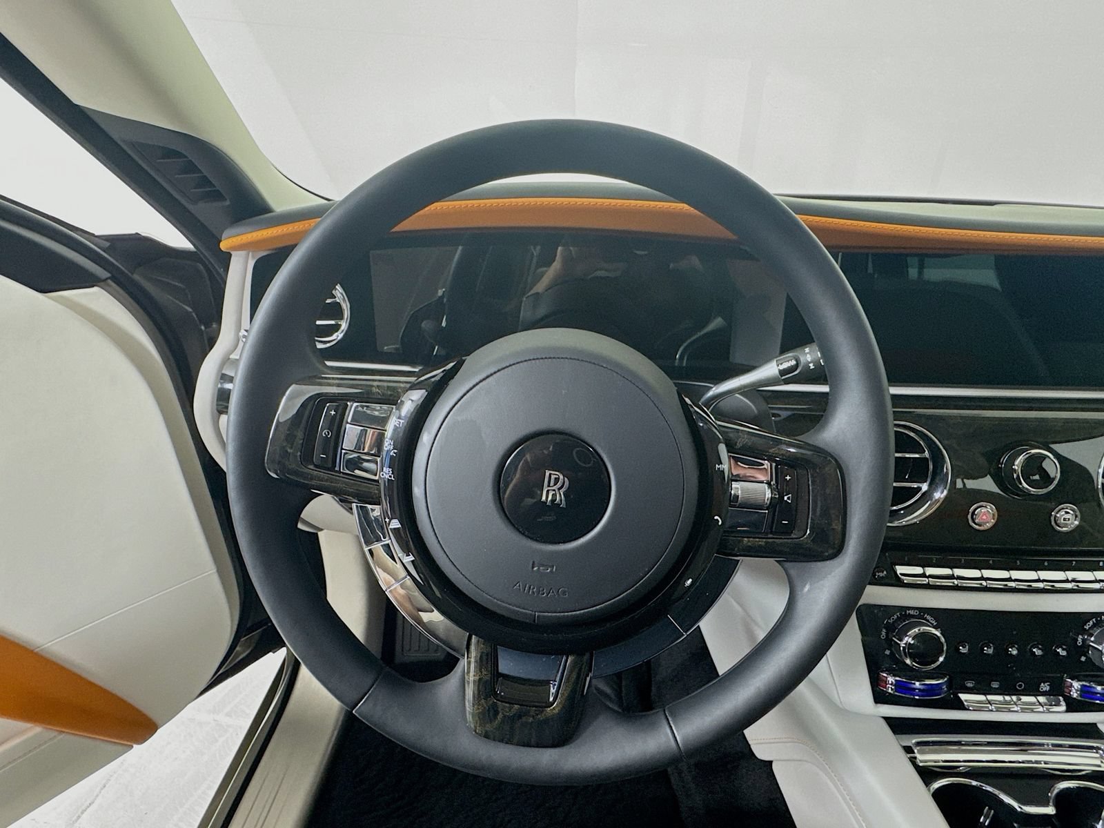 Certified 2025 Rolls-Royce Ghost AWD/4WD image 11