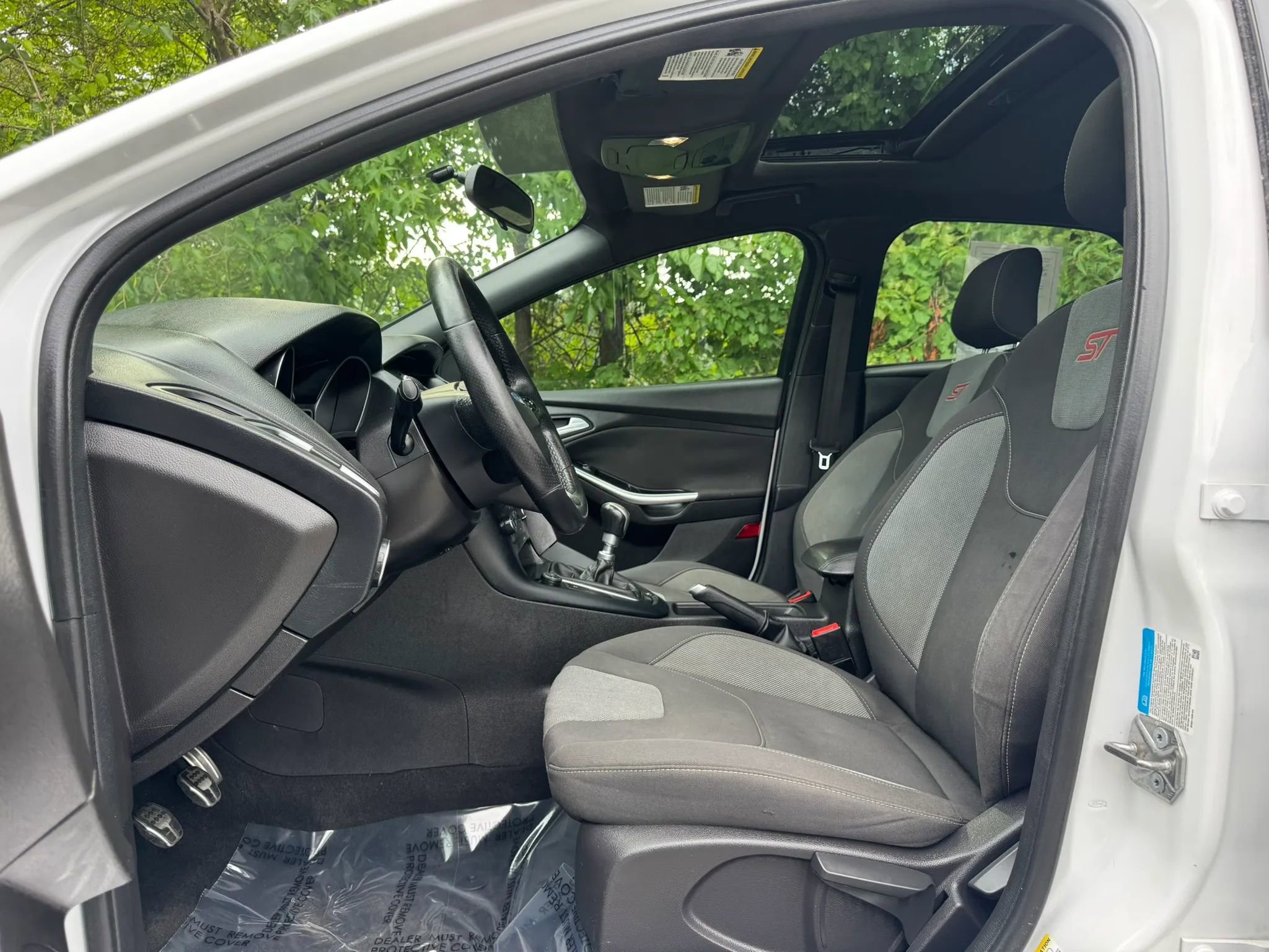 Used 2016 Ford Focus ST FWD image 13