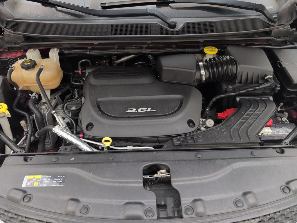Used 2017 Chrysler Pacifica Touring-L FWD image 35