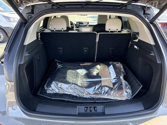 New 2026 Lincoln Corsair Grand Touring image 11