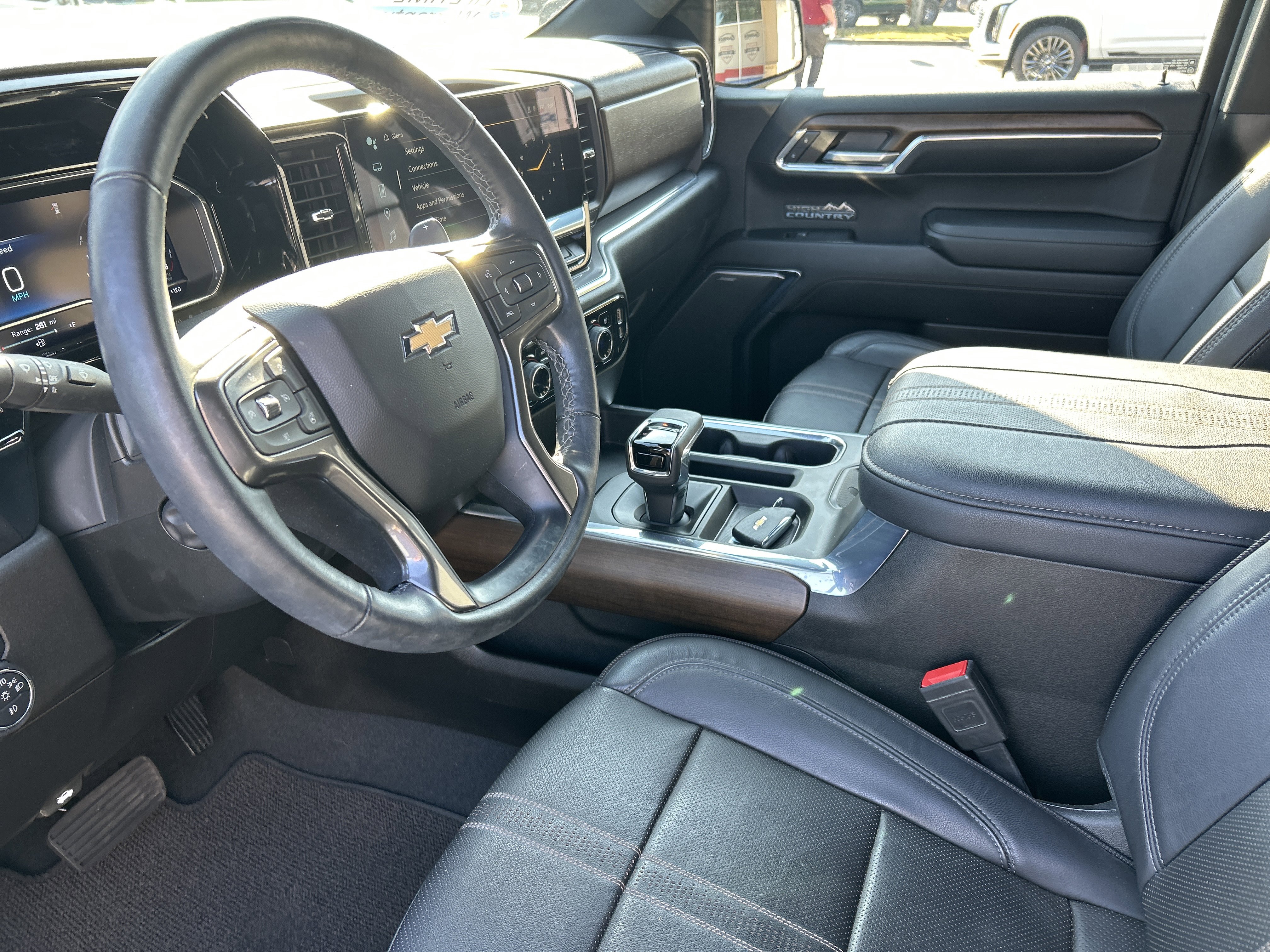 Used 2024 Chevrolet Silverado 1500 High Country w/ Z71 Off-Road Package image 12