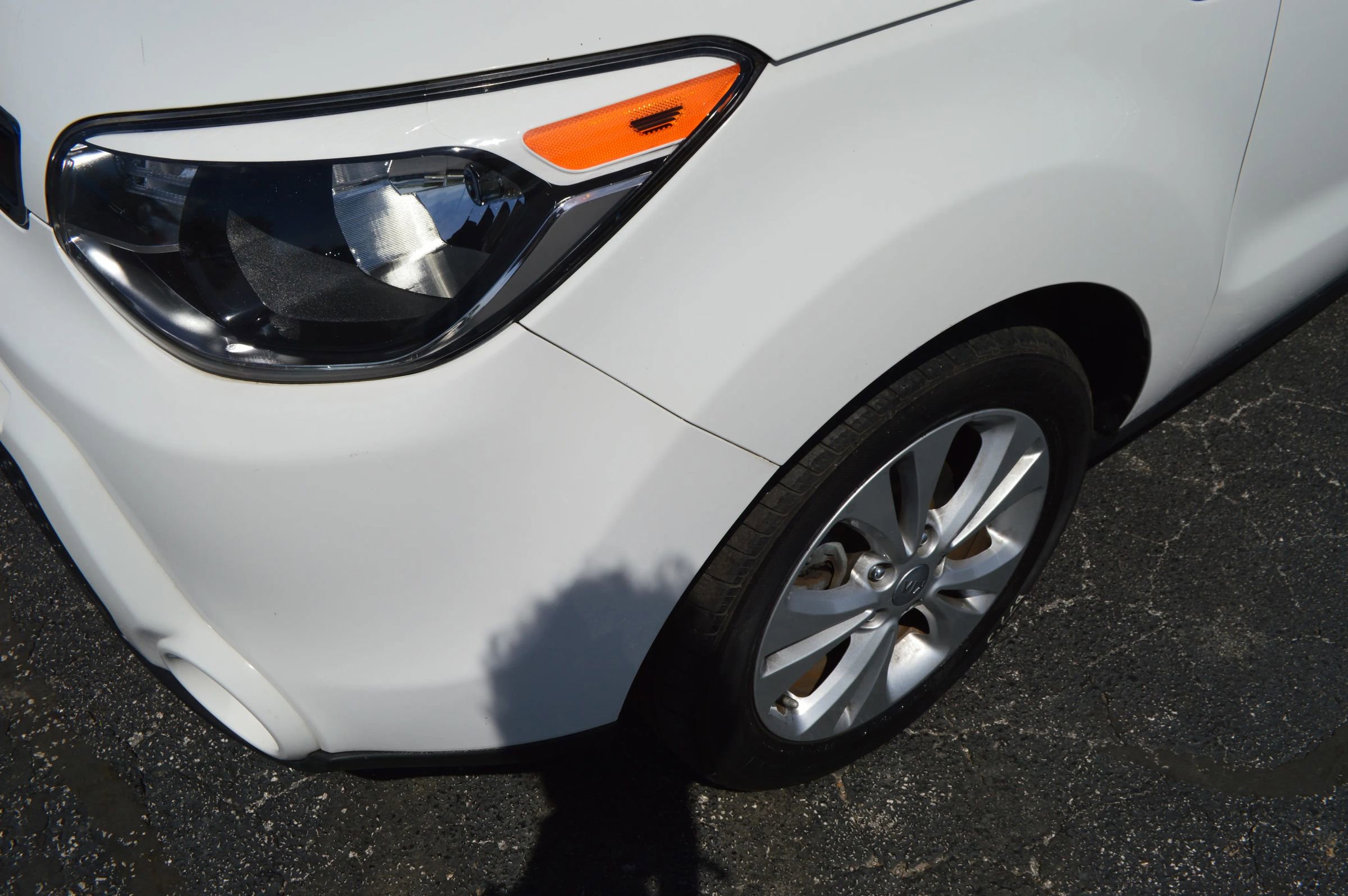 Used 2016 Kia Soul ! FWD image 3