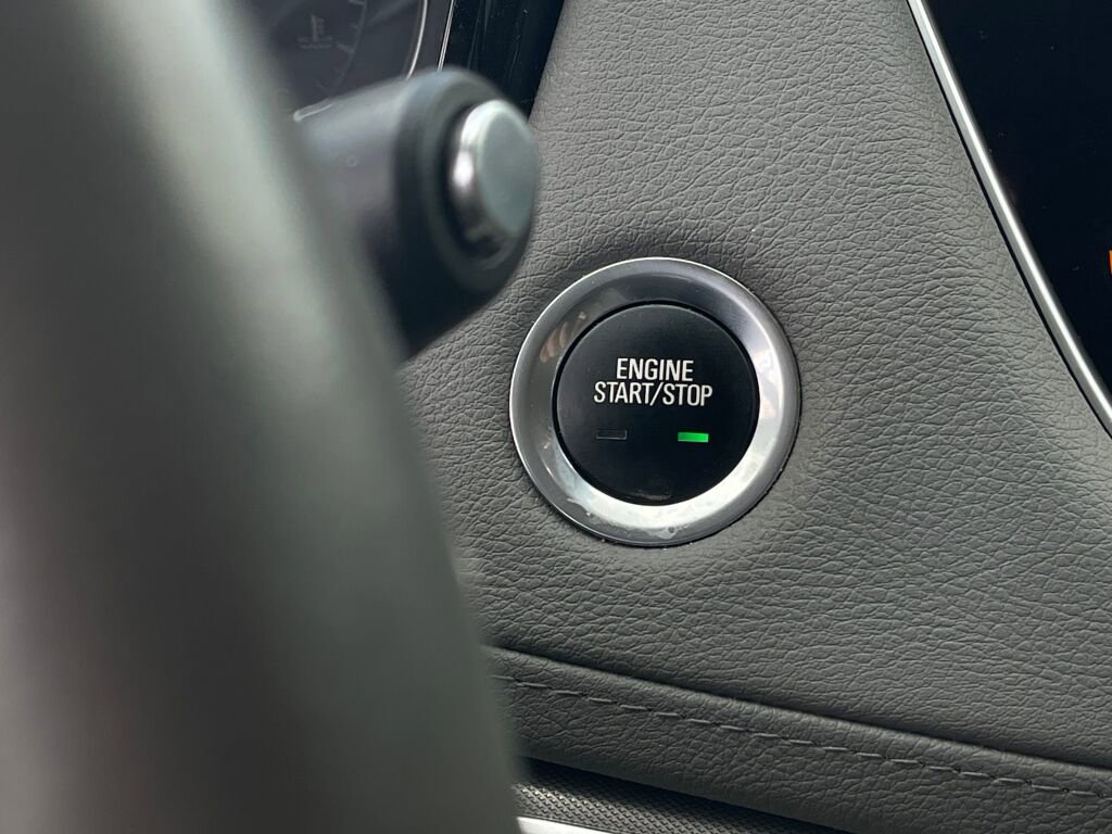 Used 2021 Cadillac XT5 Premium Luxury AWD/4WD image 16