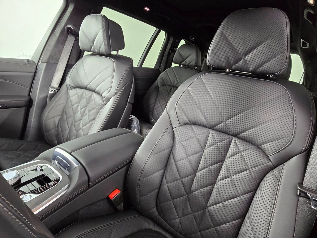New 2026 BMW X7 xDrive40i w/ Executive Package image 14