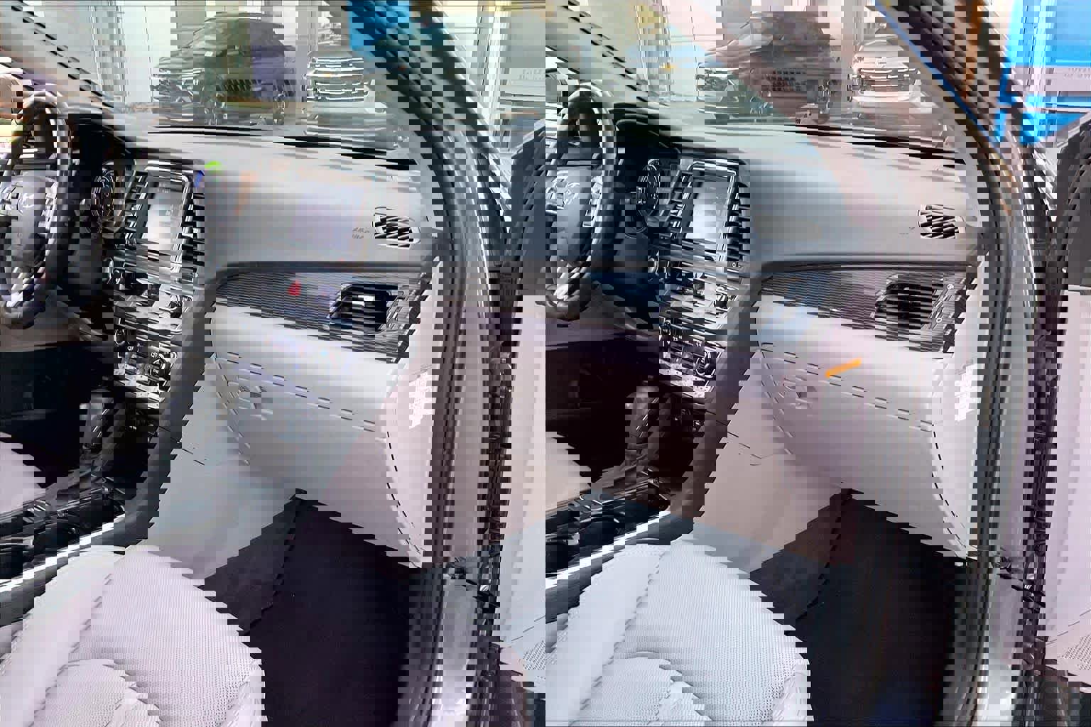 Used 2018 Hyundai Sonata Limited image 19