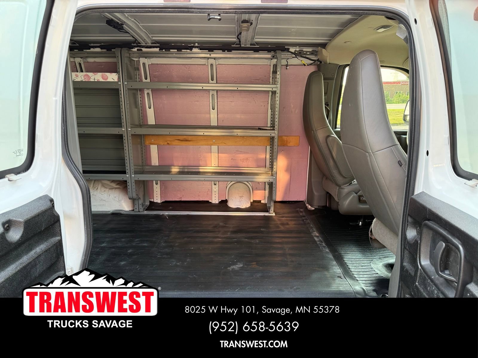 Used 2017 GMC Savana 2500 RWD image 10