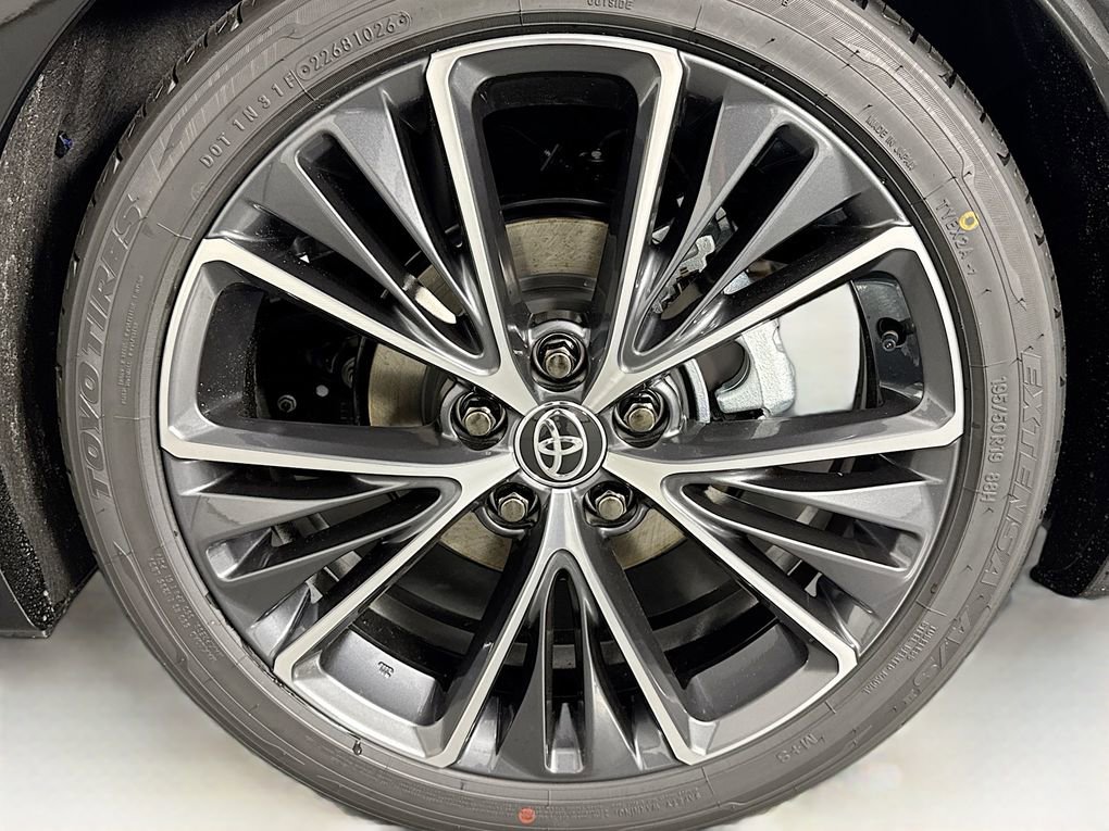 New 2026 Toyota Prius XLE FWD image 31
