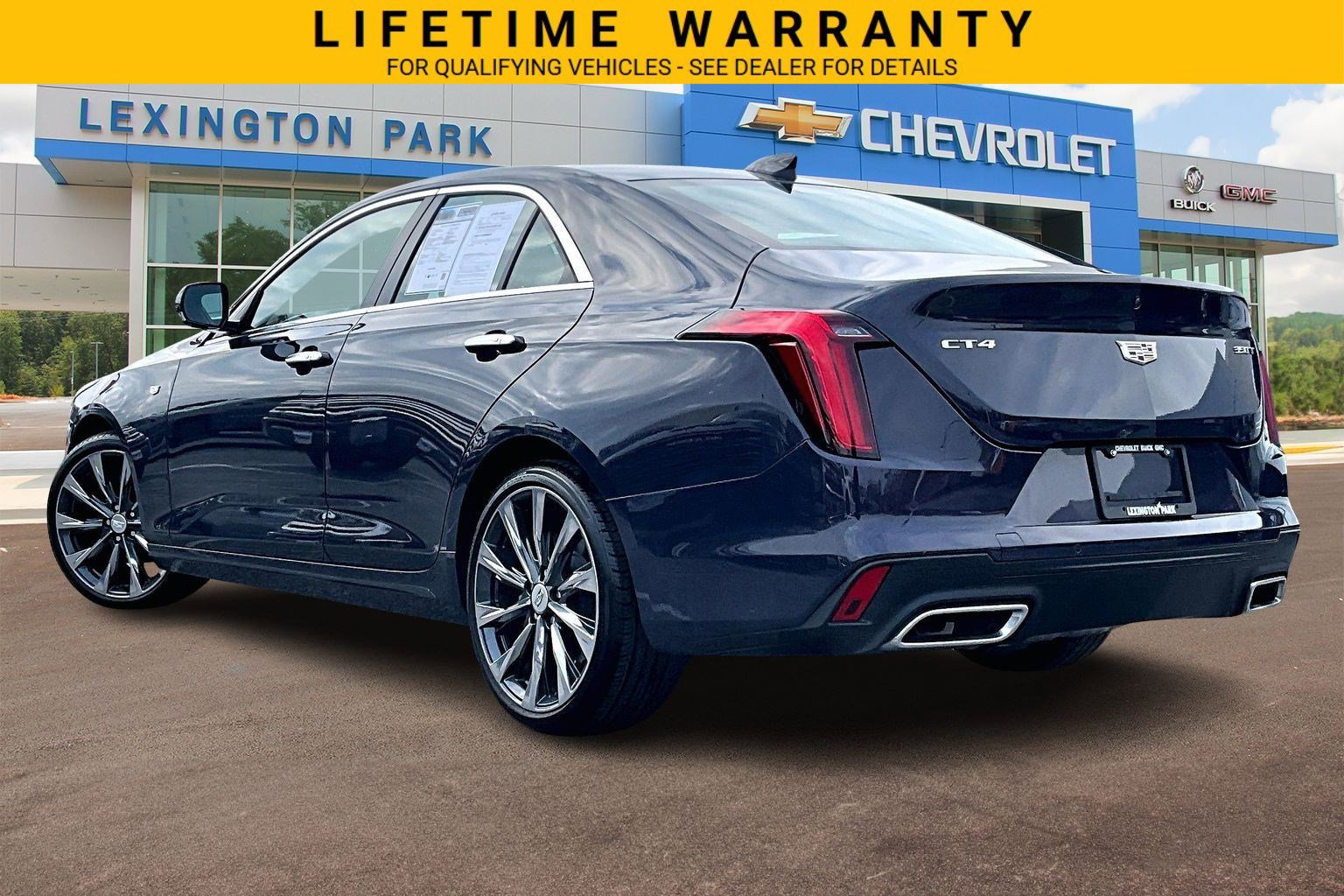 Used 2025 Cadillac CT4 Premium Luxury RWD image 2
