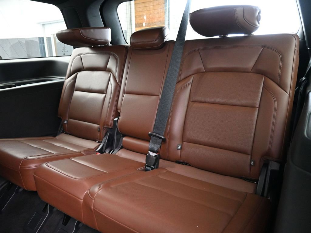 Used 2025 Lincoln Navigator Reserve image 18
