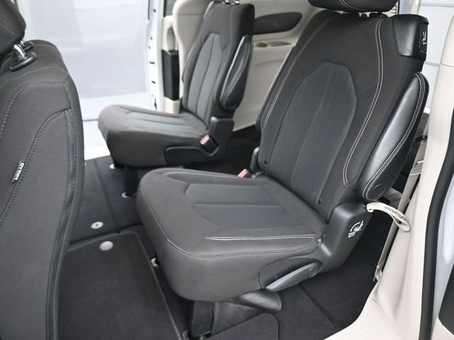 Used 2023 Chrysler Voyager LX FWD image 24