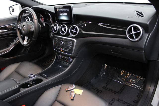 Used 2015 Mercedes-Benz CLA 250 4MATIC image 25