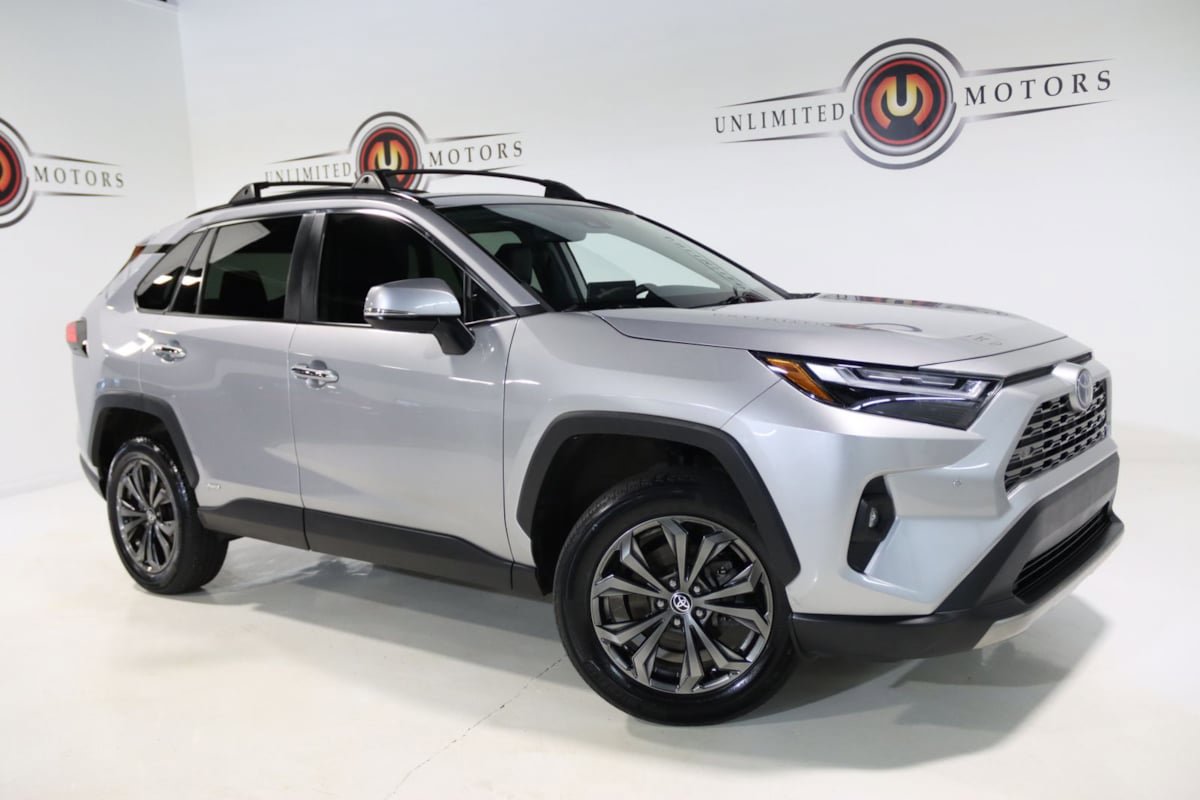 Used 2022 Toyota RAV4 Limited AWD/4WD image 65