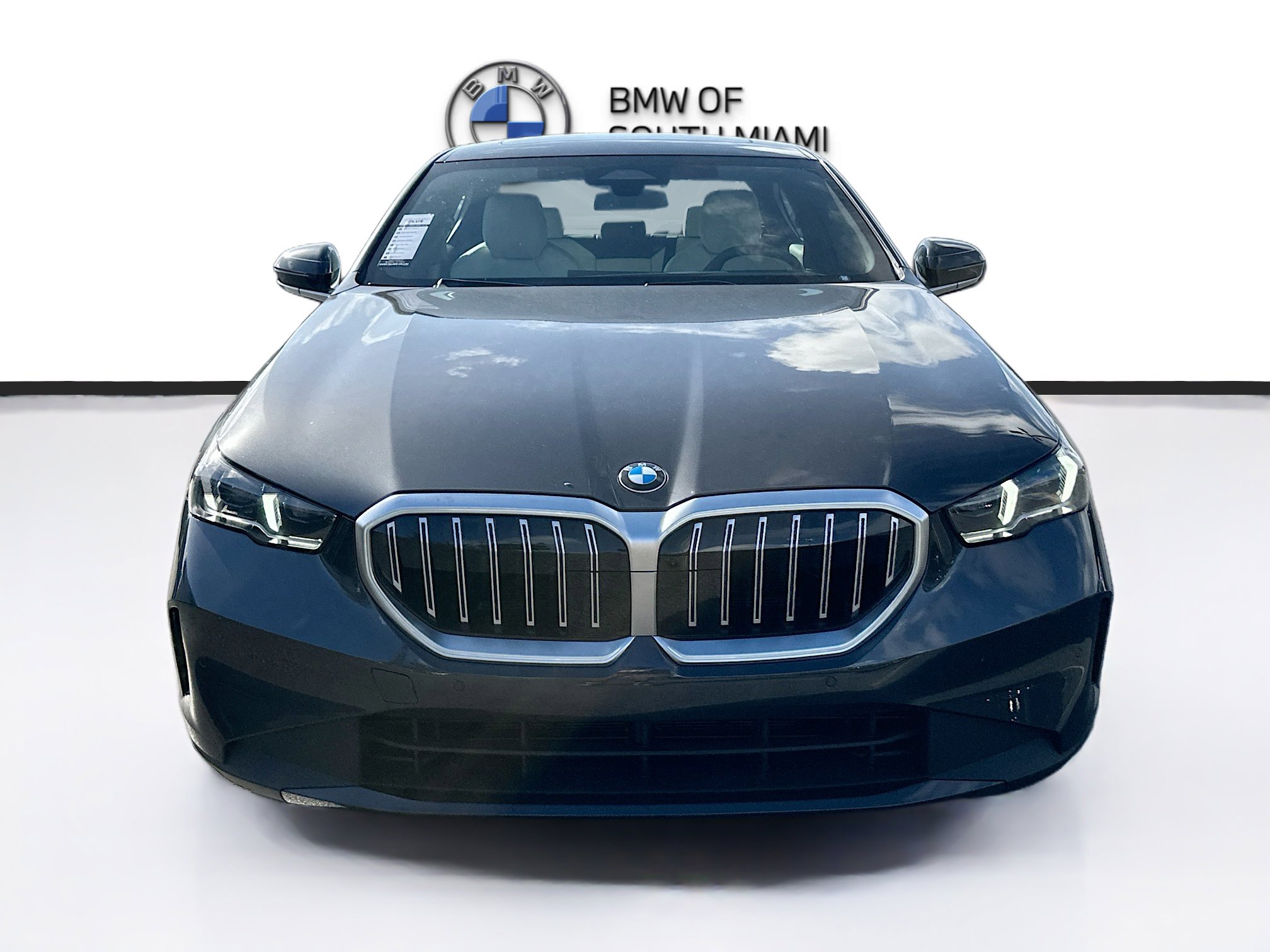 New 2026 BMW 530i w/ Premium Package image 2