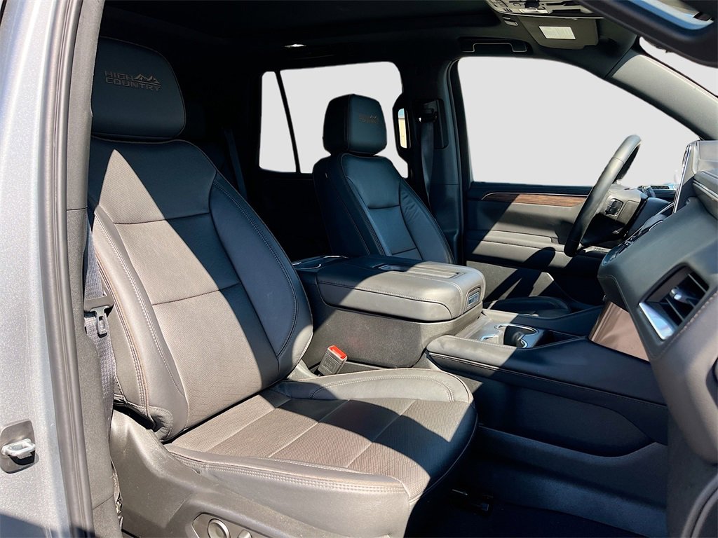 Used 2024 Chevrolet Tahoe High Country image 31