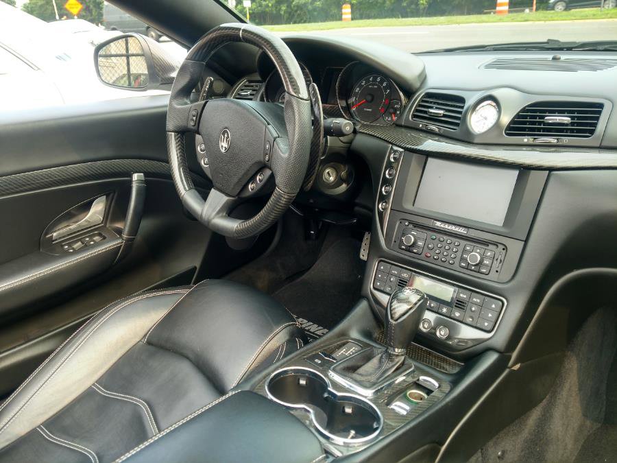 Used 2013 Maserati GranTurismo Sport image 11