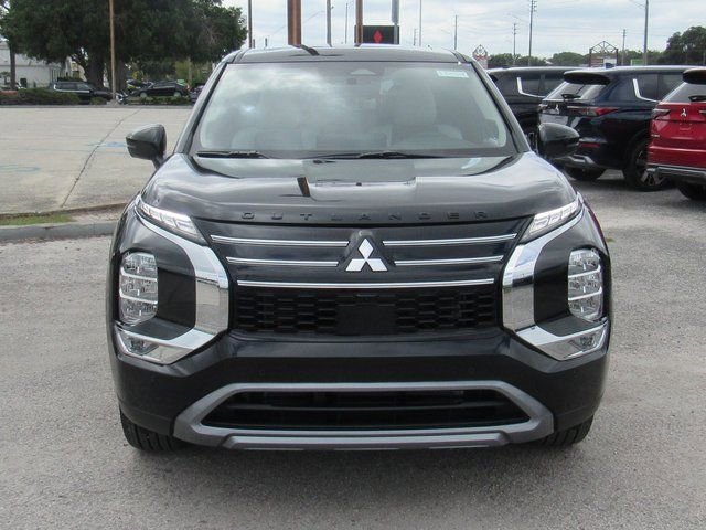 New 2025 Mitsubishi Outlander SE image 7