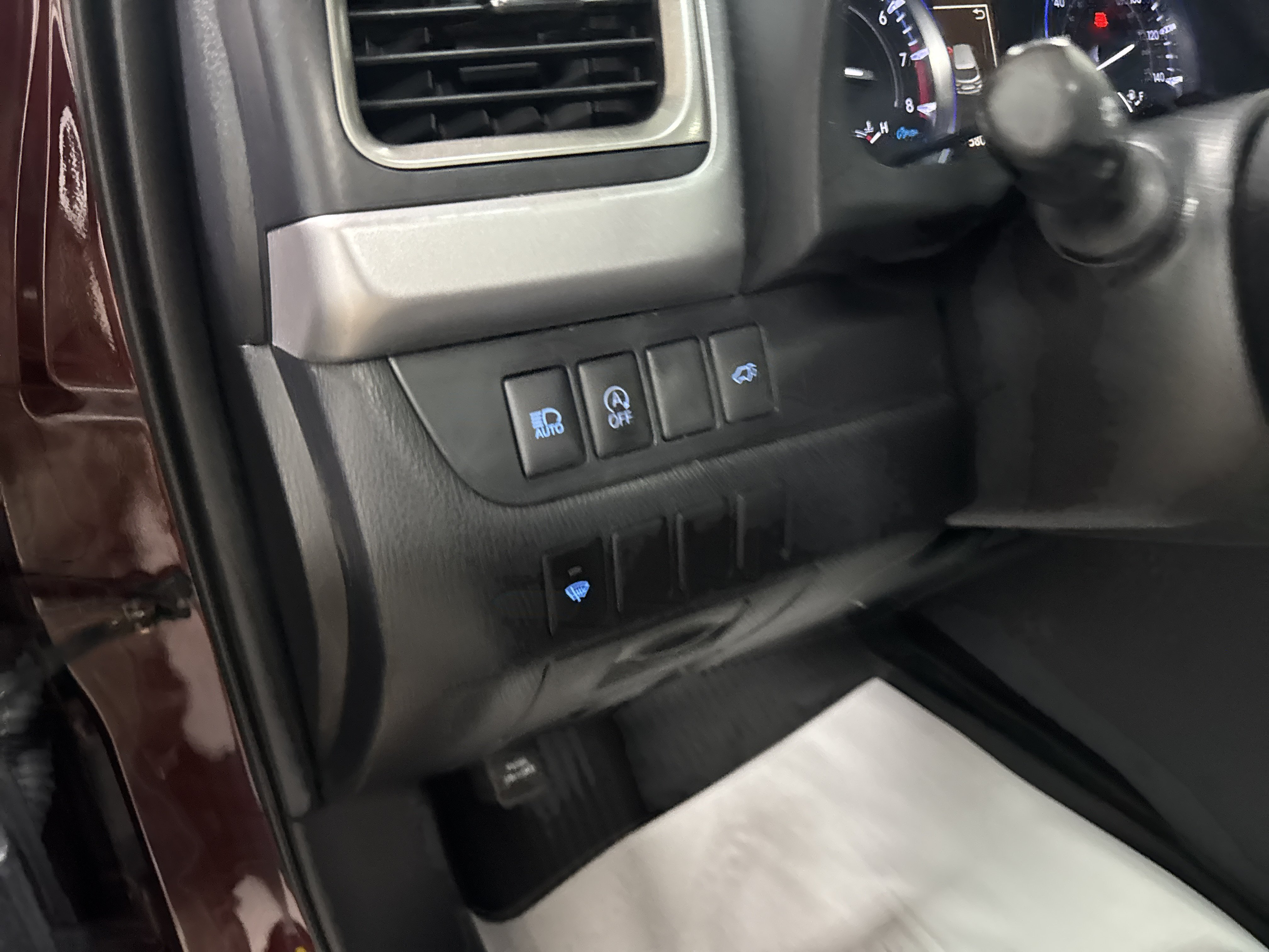 Used 2019 Toyota Highlander XLE AWD/4WD image 15