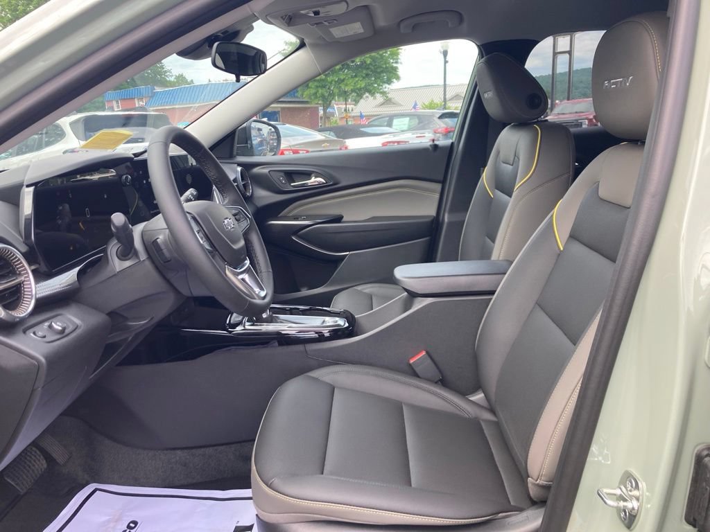 New 2026 Chevrolet Trax ACTIV w/ Driver Confidence Package FWD image 3