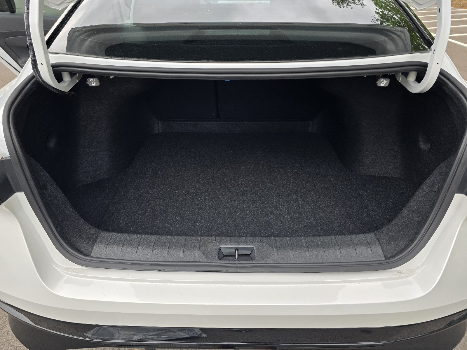 New 2026 Nissan Sentra SR w/ Floor Mat Package FWD image 26