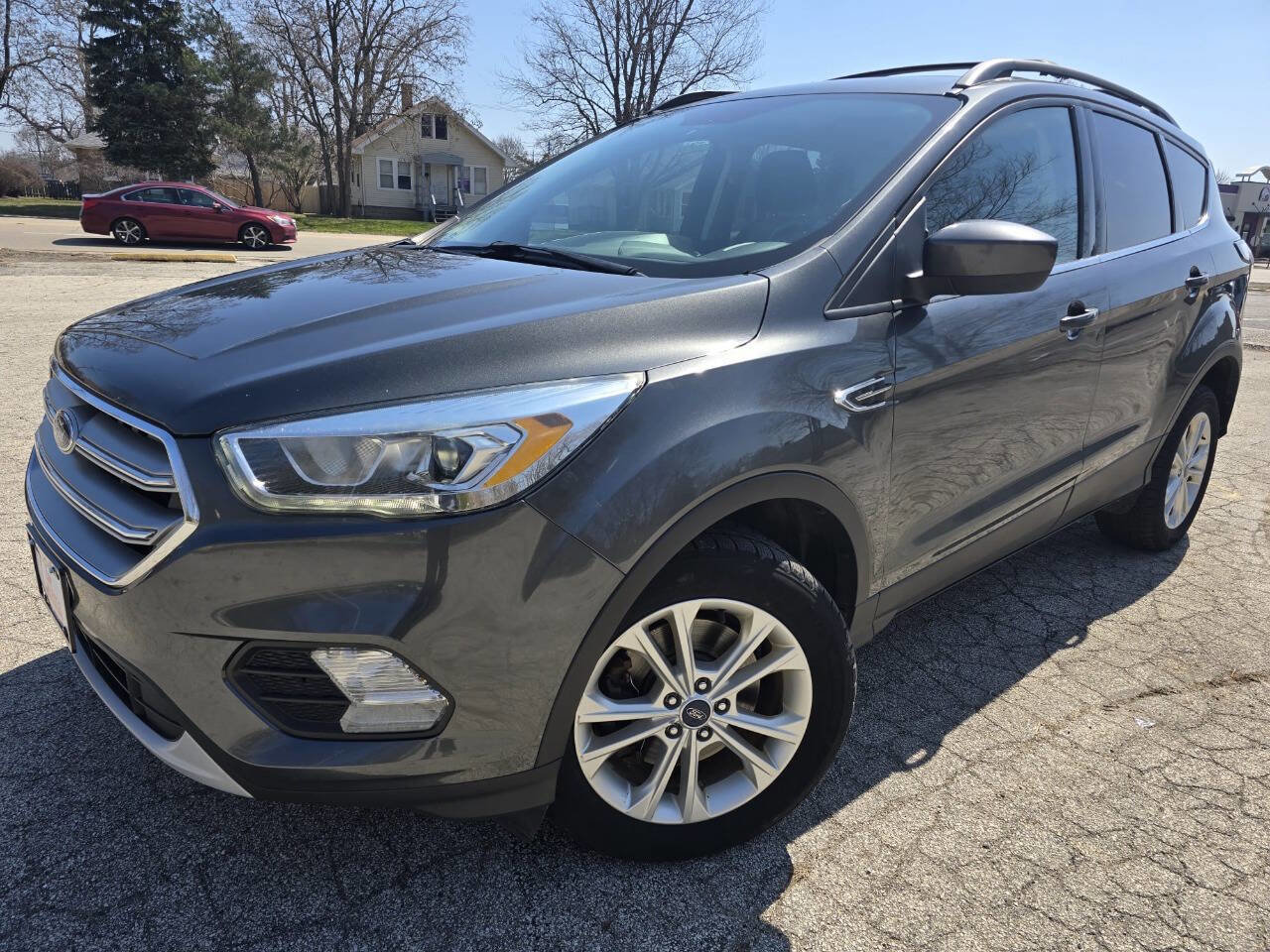 Used 2017 Ford Escape SE w/ Equipment Group 201A image 1