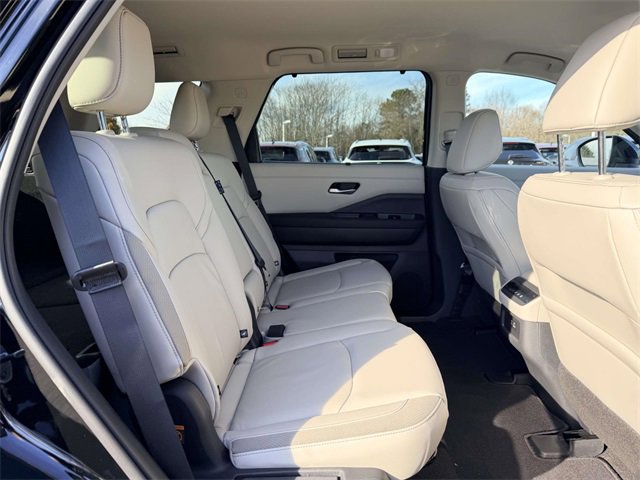 New 2025 Nissan Pathfinder SL w/ Lighting Package (N92) image 11