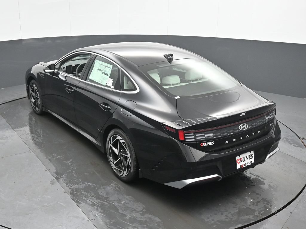 New 2026 Hyundai Sonata SEL AWD/4WD image 40