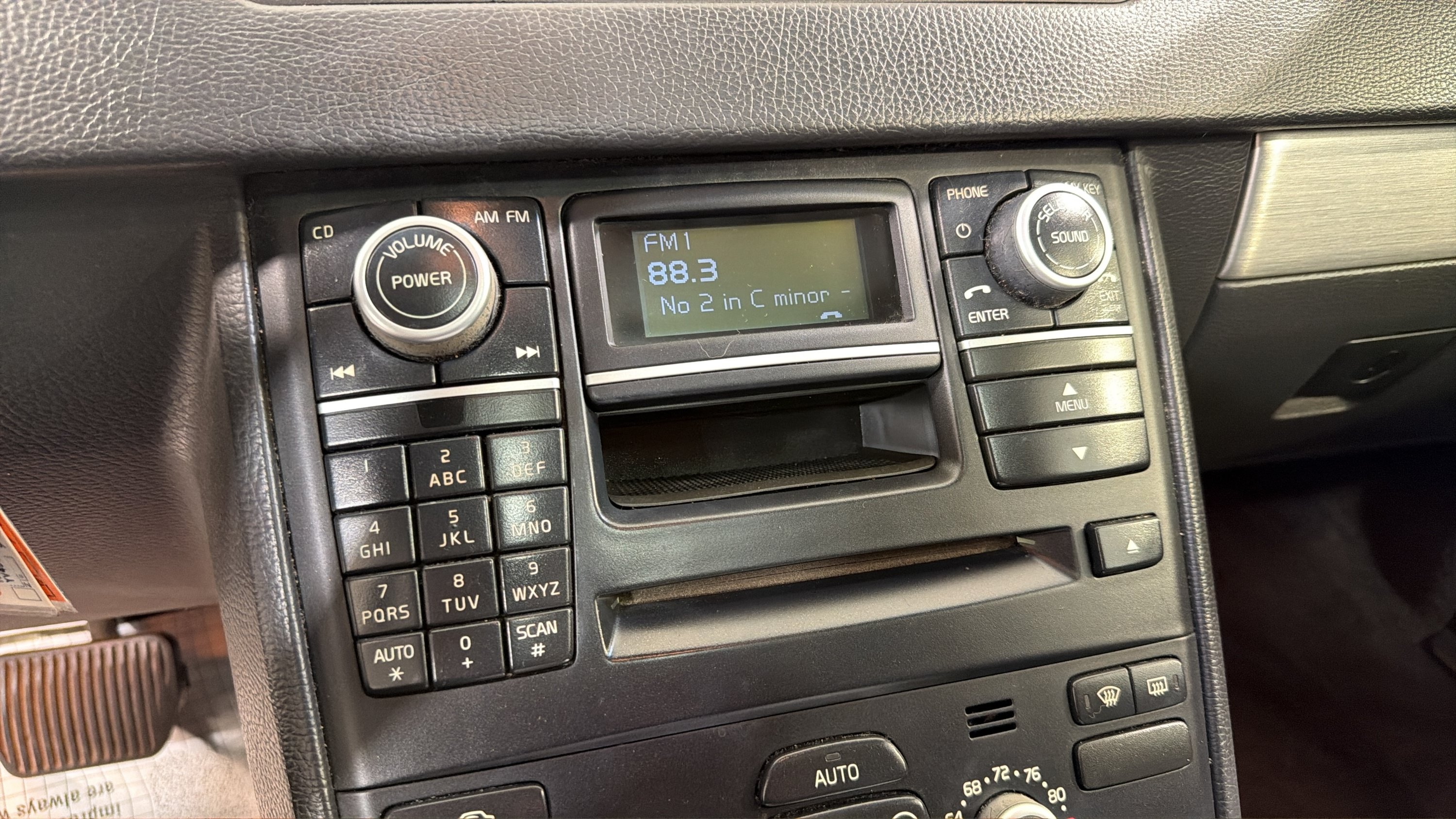 Used 2013 Volvo XC90 3.2 FWD image 16