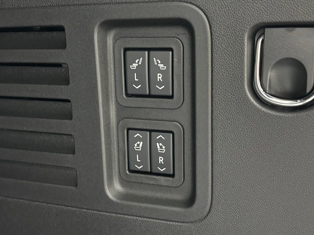 New 2026 Buick Enclave Sport Touring w/ Power Package image 12