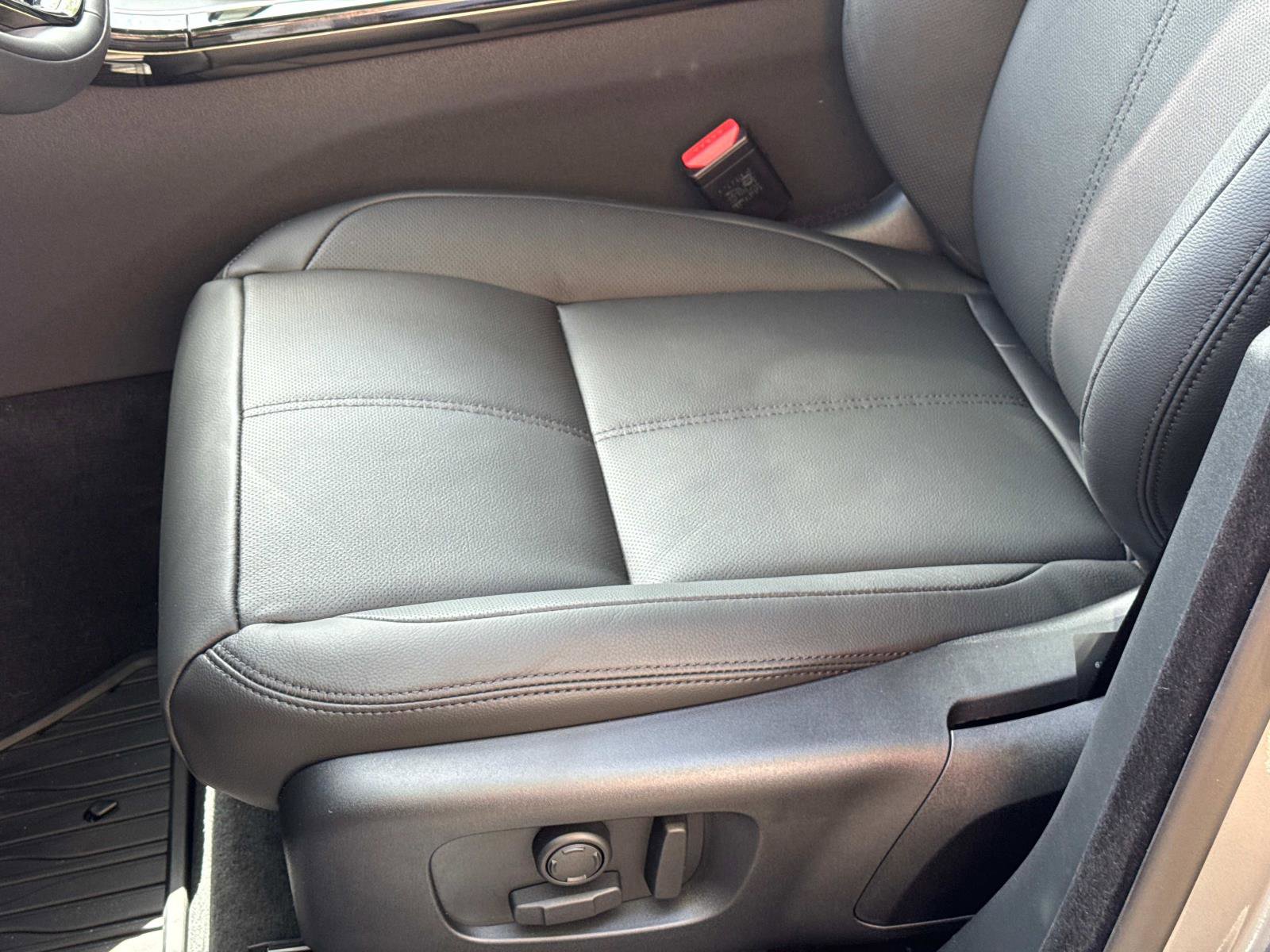 New 2026 Land Rover Range Rover Velar Dynamic SE image 19