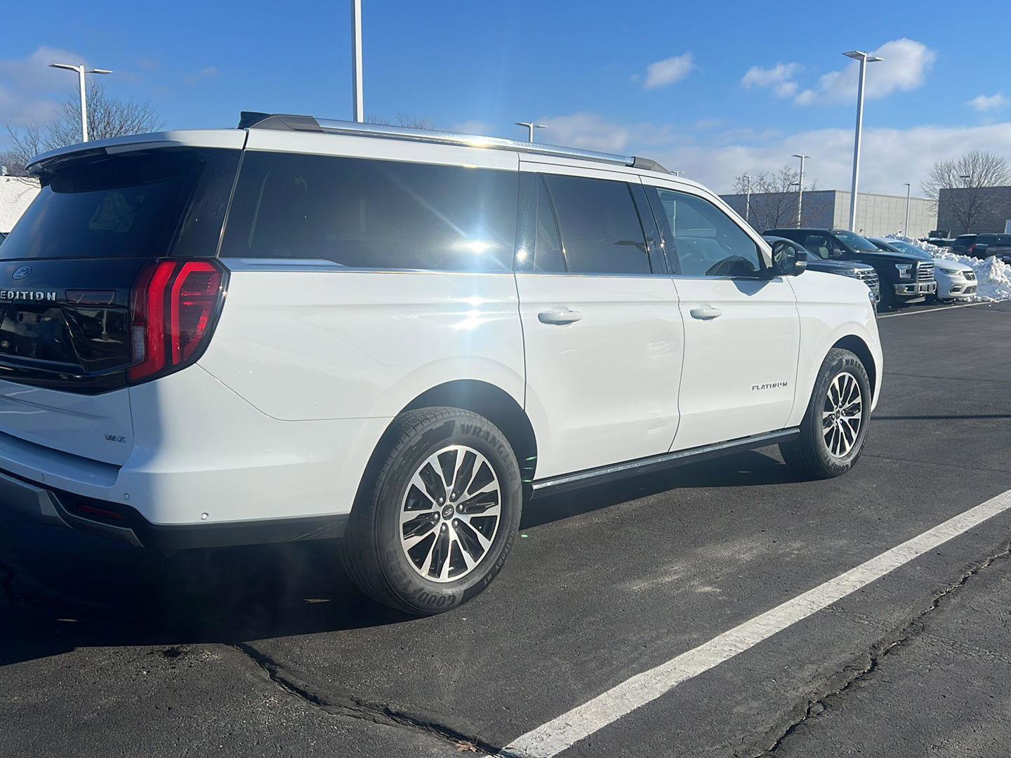 Used 2025 Ford Expedition Max Platinum image 6