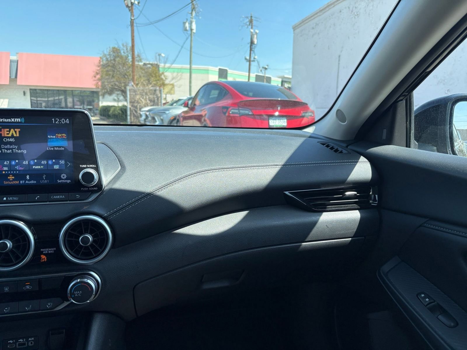 Used 2025 Nissan Sentra SV FWD image 33