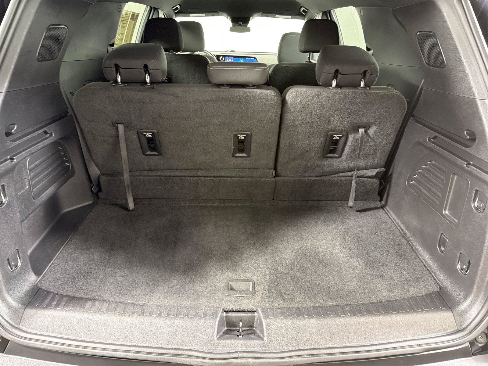 Certified 2024 Chevrolet Traverse LT FWD image 17