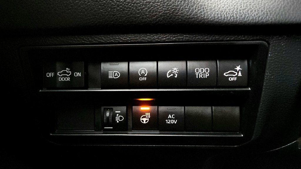 Used 2024 Toyota Tundra Limited w/ TRD Off-Road Package AWD/4WD image 41