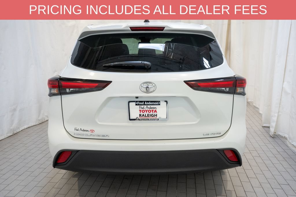 Certified 2025 Toyota Highlander LE AWD/4WD image 4