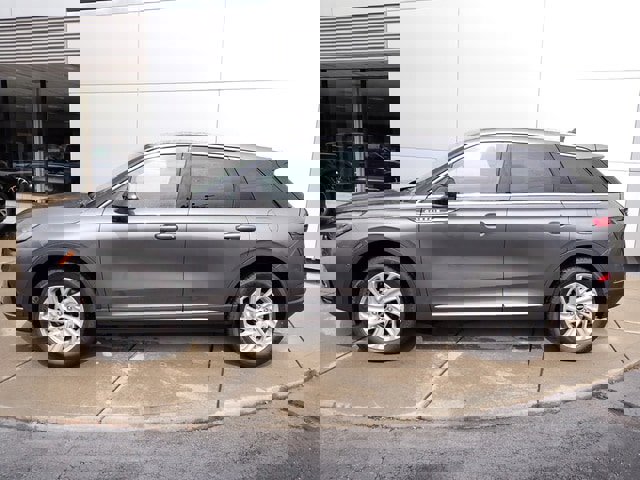 New 2025 Lincoln Corsair AWD w/ Rear Removable Package Tray image 2